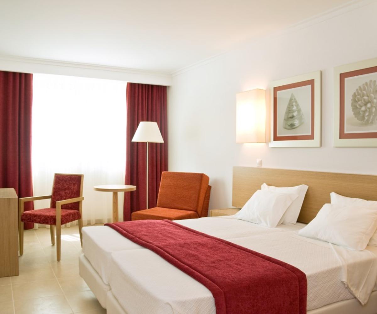 Monte Gordo Hotel Apartamentos & Spa ภายนอก รูปภาพ