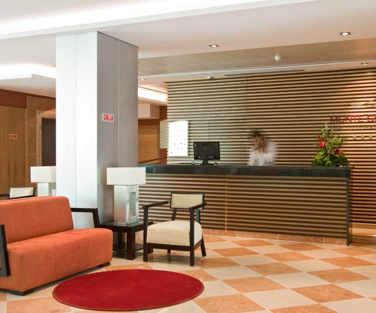 Monte Gordo Hotel Apartamentos & Spa ภายนอก รูปภาพ